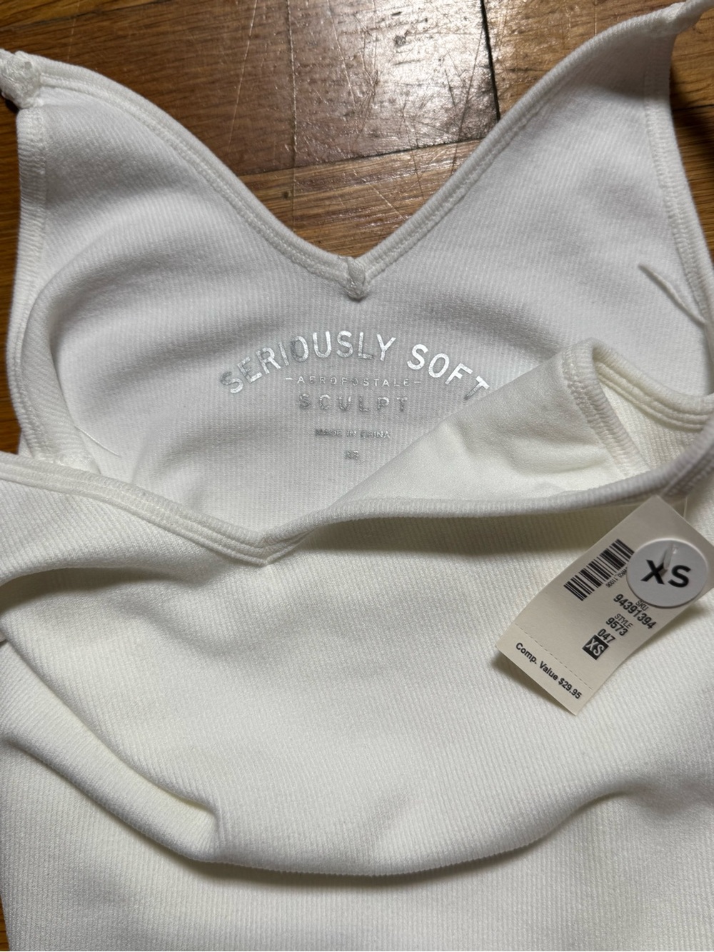 aerie White V-Neck Seamless Cami Tank - Picture 3 of 3